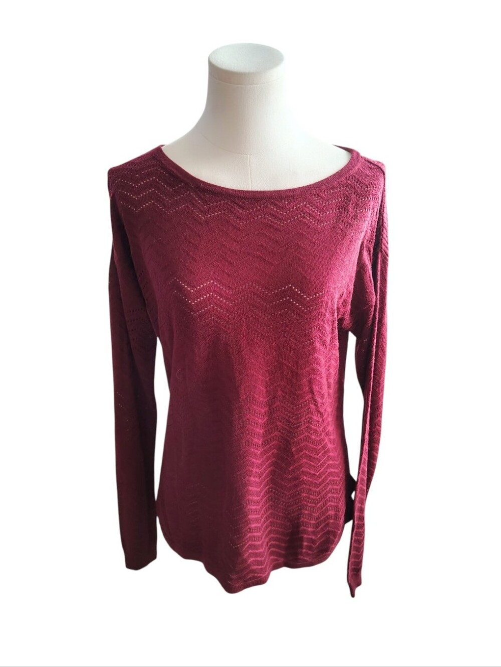 Hannah Burgundy Wine See Through Chevron Patterned High Low Sweater Size Small